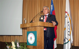 Rector de la Universidad de Los Lagos,Raúl Aguilar. participó en seminario sobre Universiaddes estatales