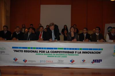 Foto de seminario sobre competitividad realizado en Puerto Montt