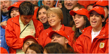 Bachelet despidió a jóvenes católicos que asistirán a la XXIII Jornada Mundial de la Juventud (JMJ), que se realizará entre el 10 y el 20 de julio en Sydney, Australia
